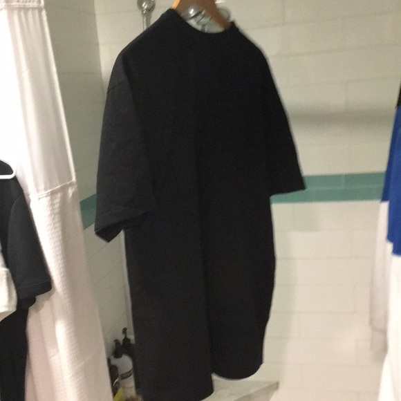 Ins xL black comfortable tee - Picture 3 of 3